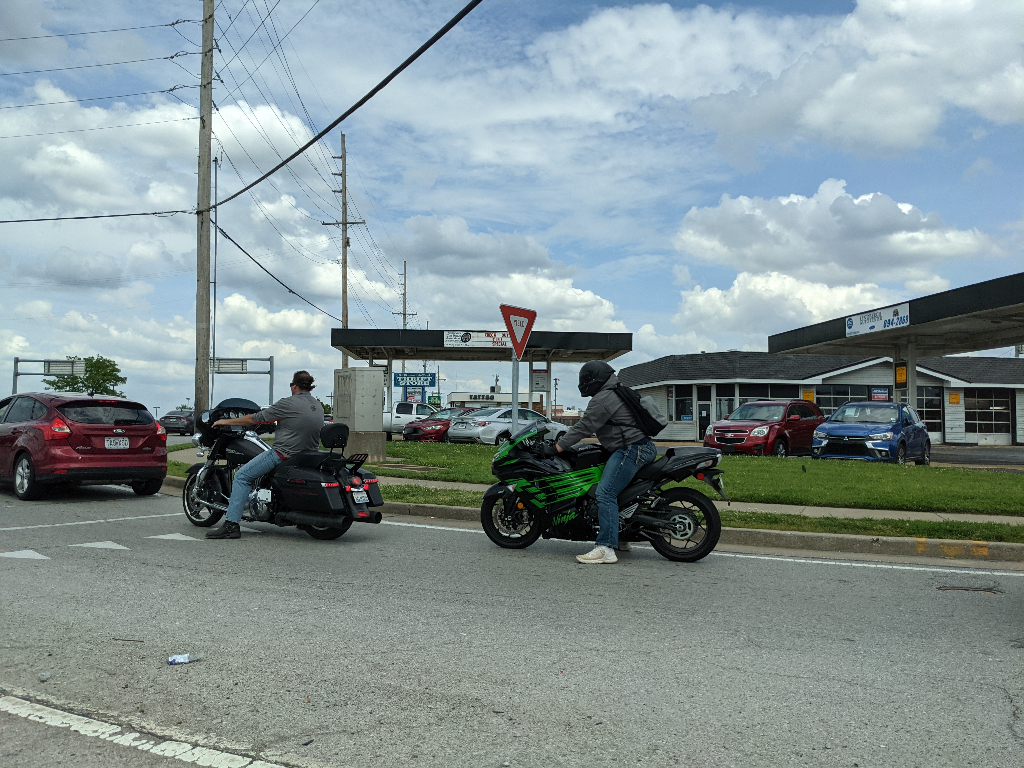no-helmet_helmet